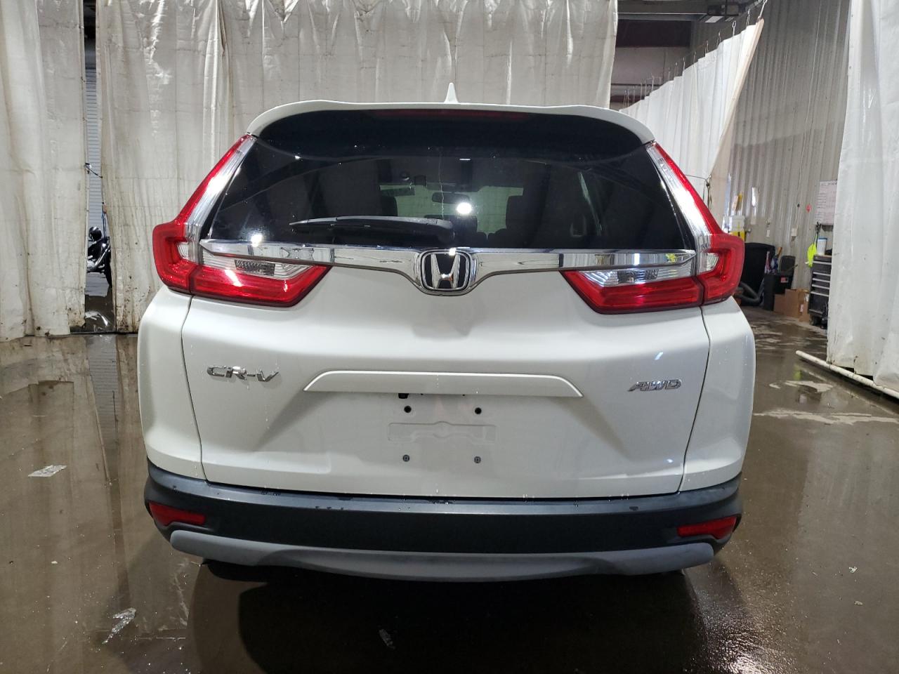 2017 Honda CR-V - Image 6