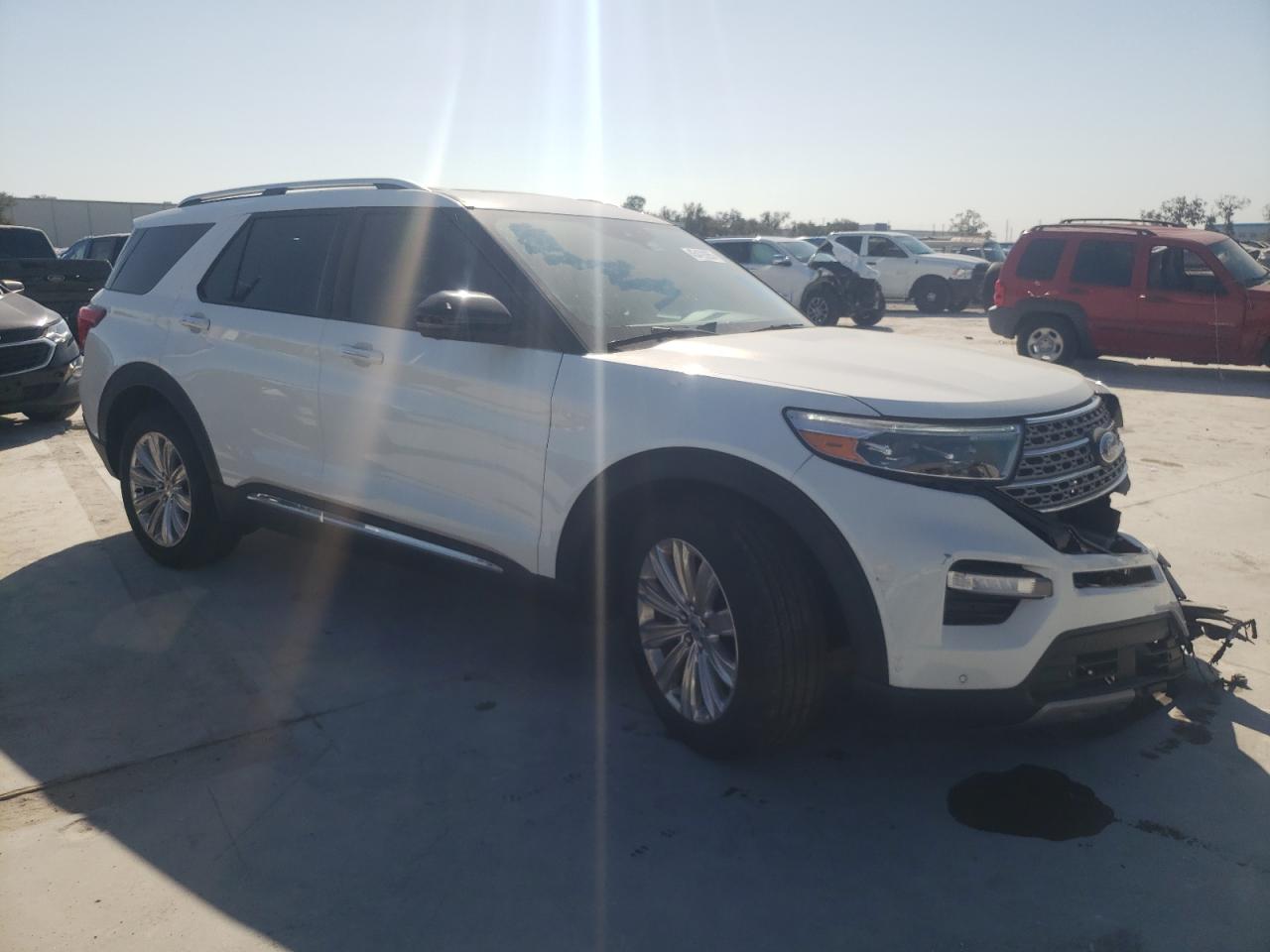 2022 Ford Explorer - Image 4