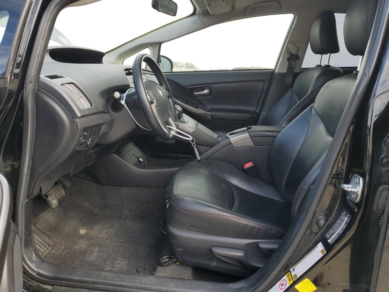 2013 Toyota Prius - Image 7