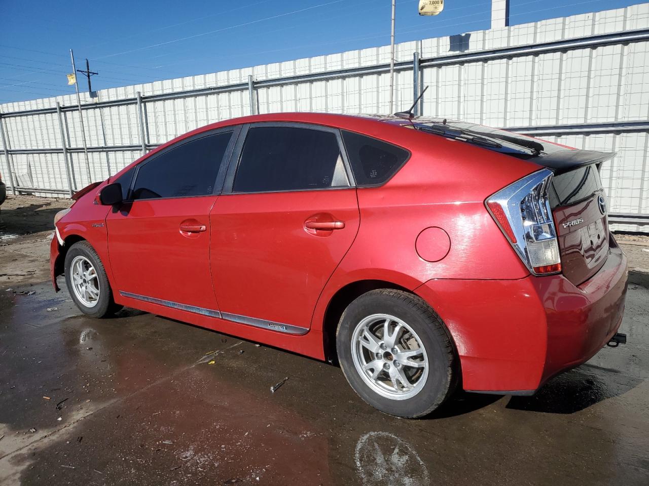 2011 Toyota Prius - Image 2