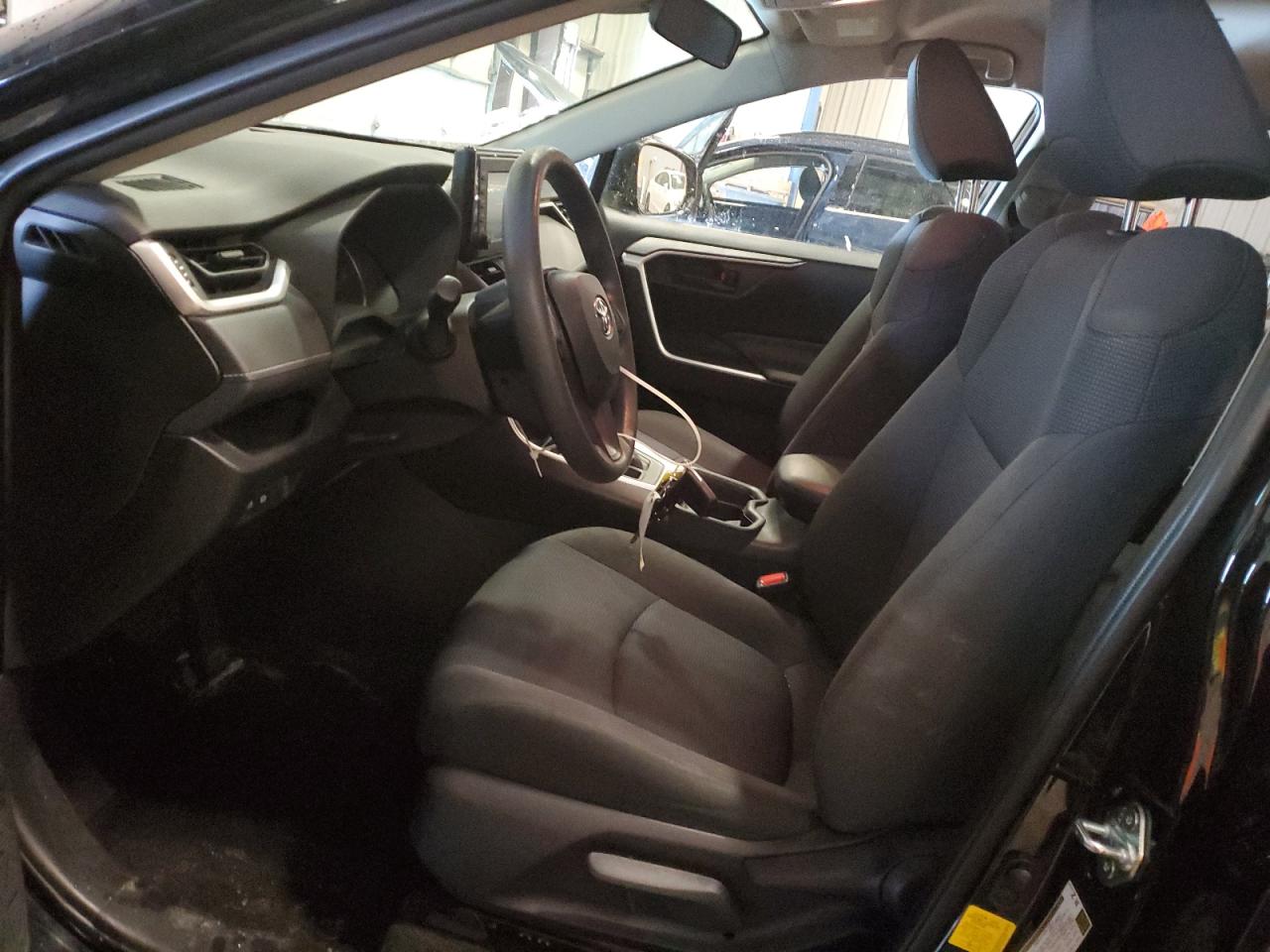2019 Toyota RAV 4 - Image 7