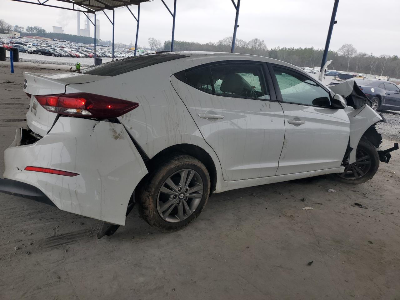 2017 Hyundai Elantra - Image 3
