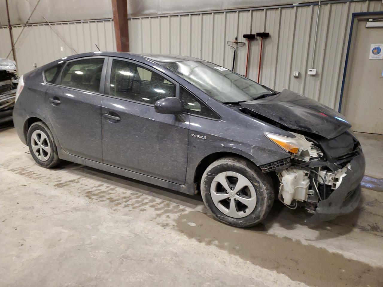 2013 Toyota Prius - Image 4