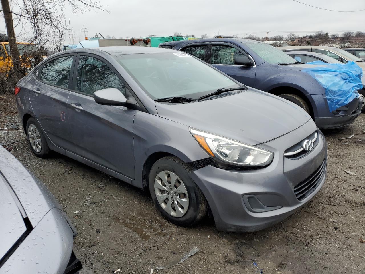 2015 Hyundai Accent - Image 4