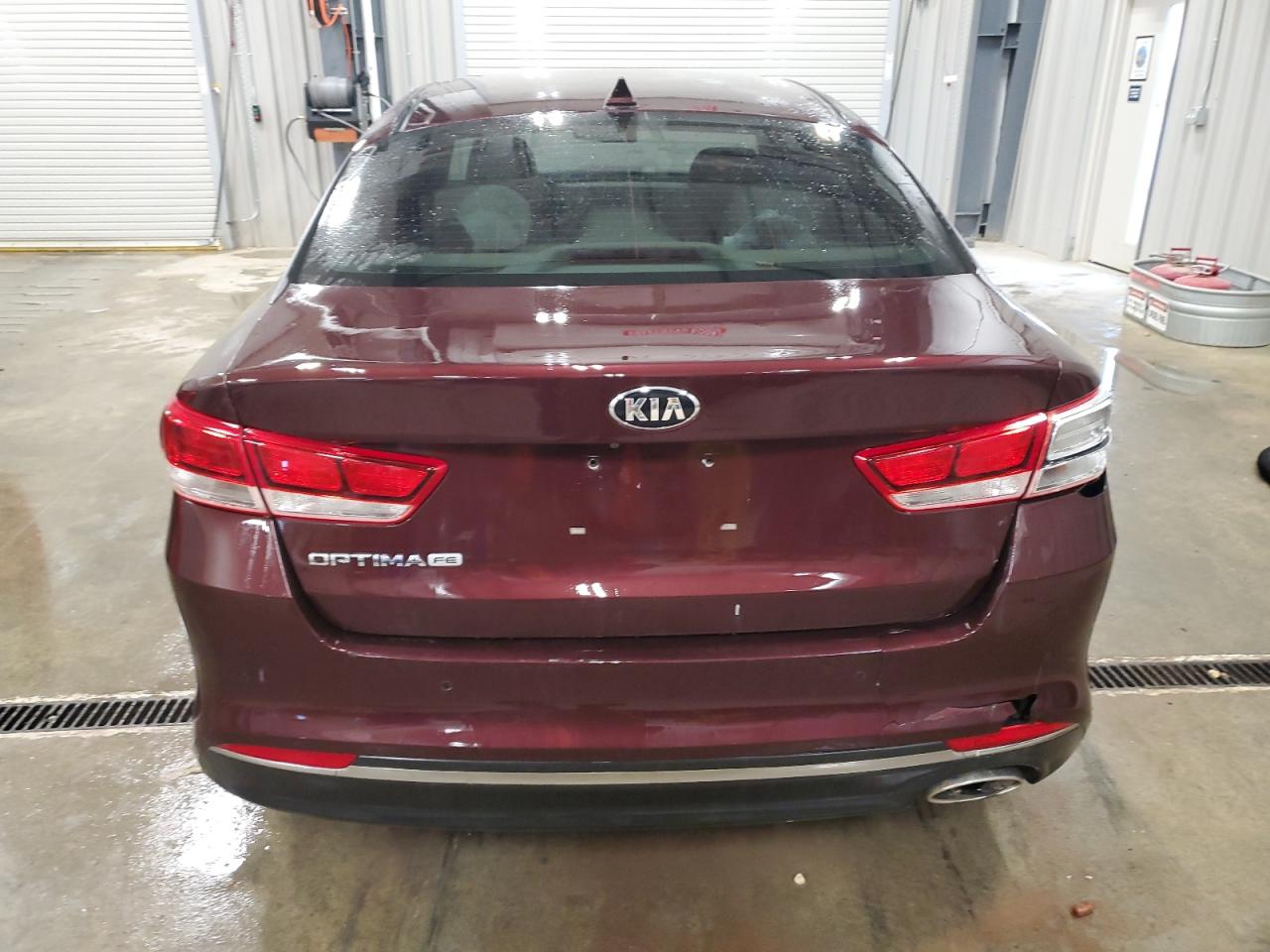 2018 Kia Optima - Image 6