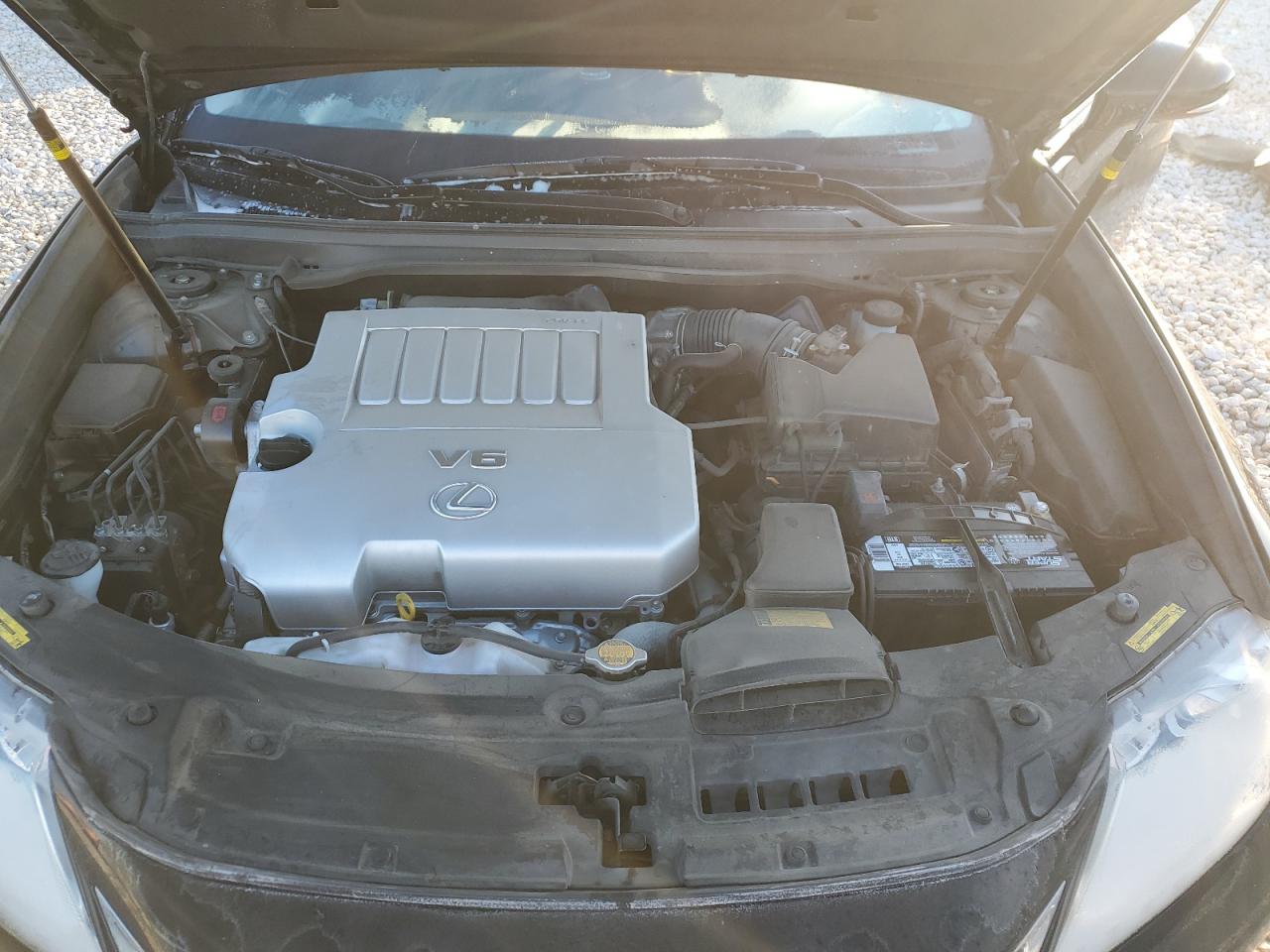 2014 Lexus ES - Image 13