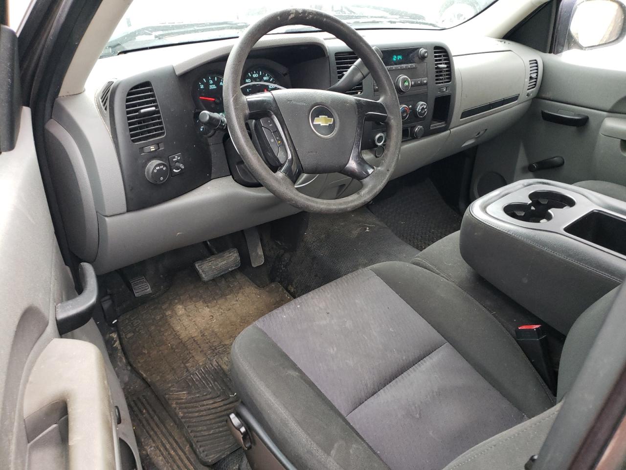 2013 Chevrolet Silverado - Image 8