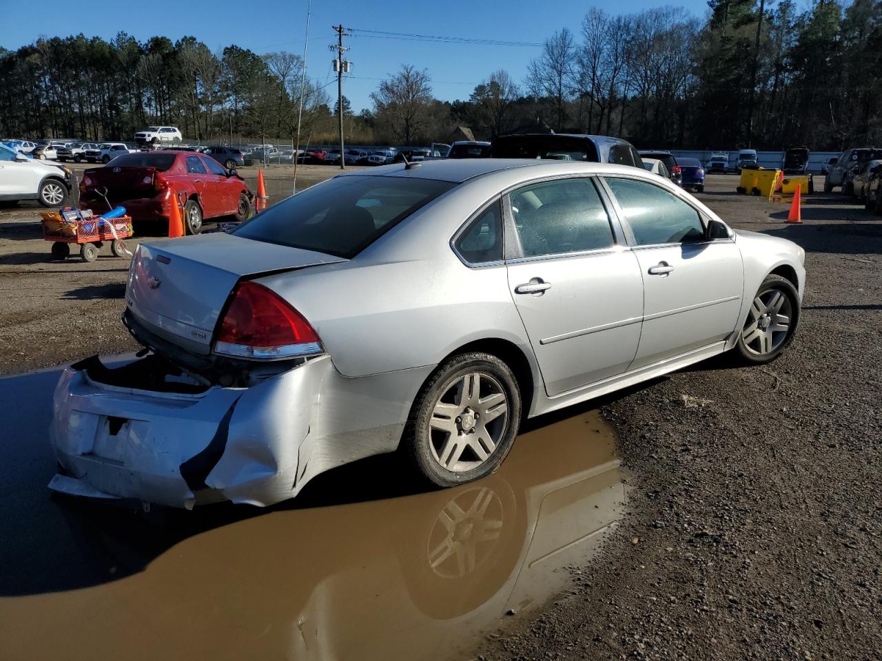 2015 Chevrolet Impala - Image 3