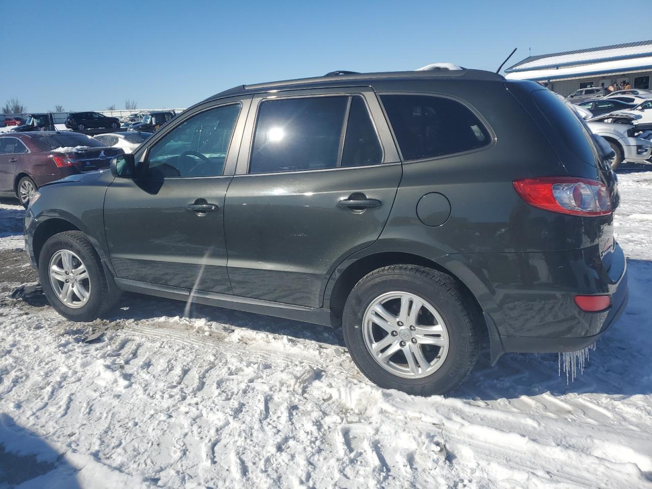 2012 Hyundai Santa Fe - Image 2