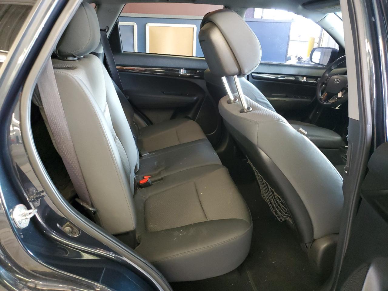 2013 Kia Sorento - Image 11