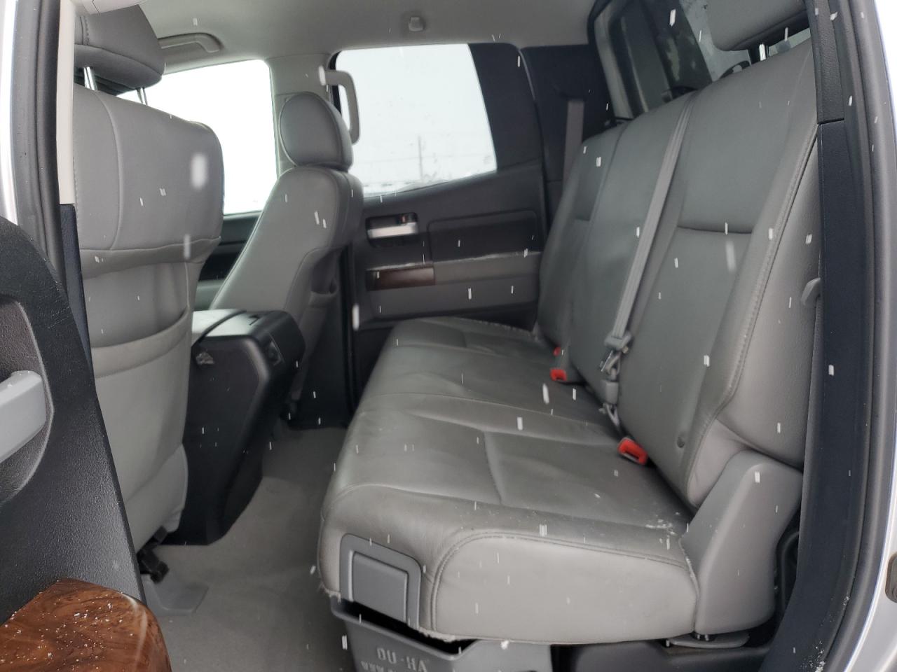 2010 Toyota Tundra - Image 10