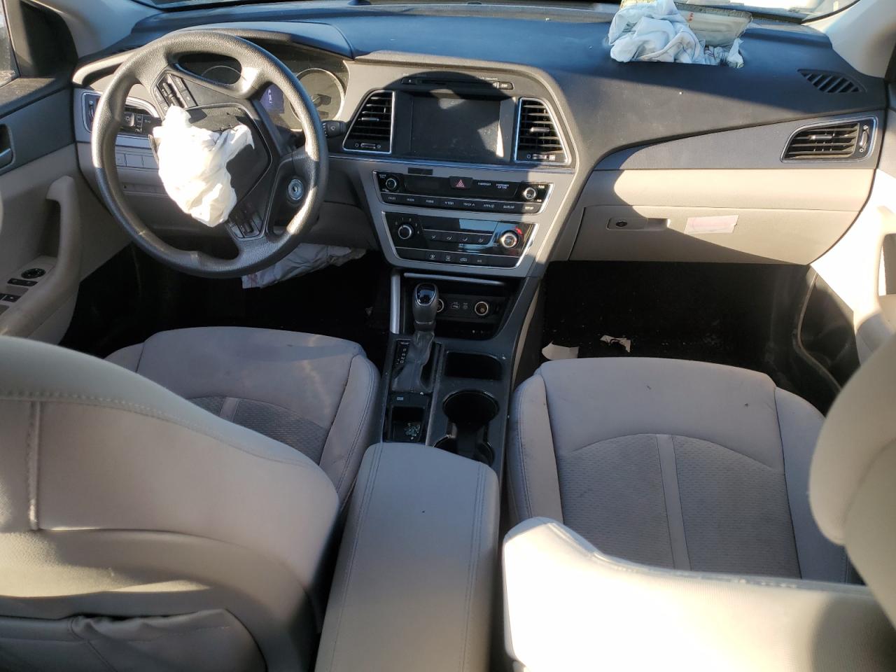 2016 Hyundai Sonata - Image 8