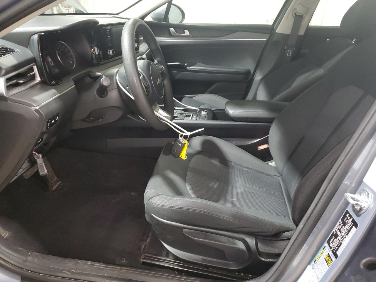 2022 Kia K5 - Image 7