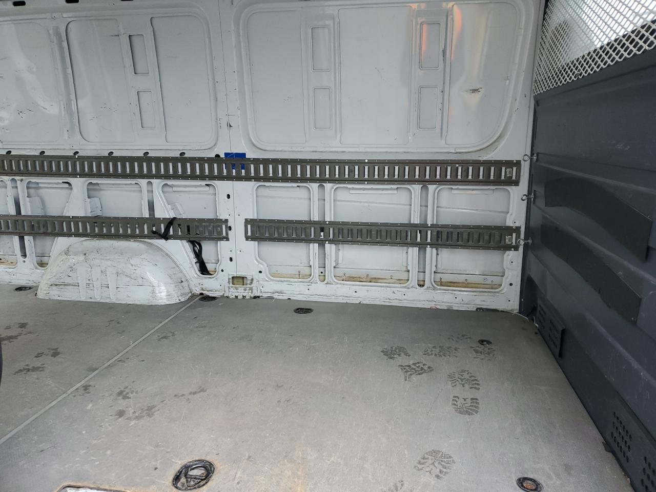 2016 Mercedes-Benz Sprinter - Image 11