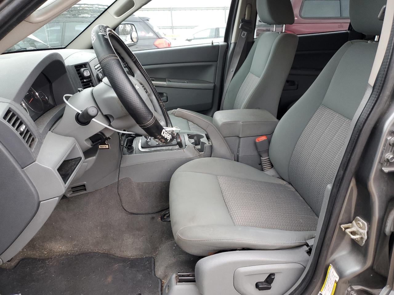 2007 Jeep Grand Cherokee - Image 7