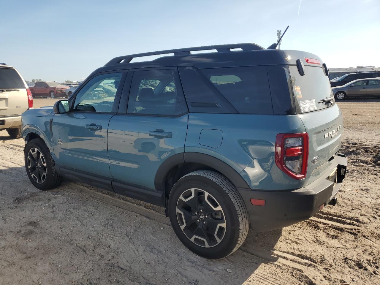 2023 Ford Bronco - Image 2