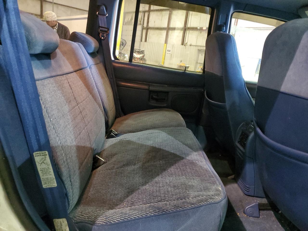 1995 Ford Explorer - Image 11