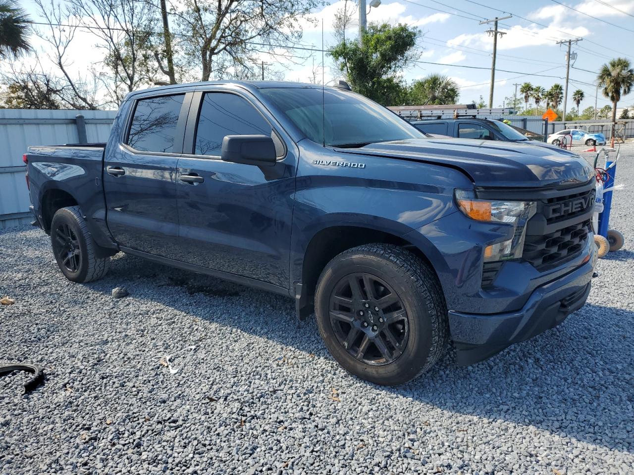 2022 Chevrolet Silverado - Image 4