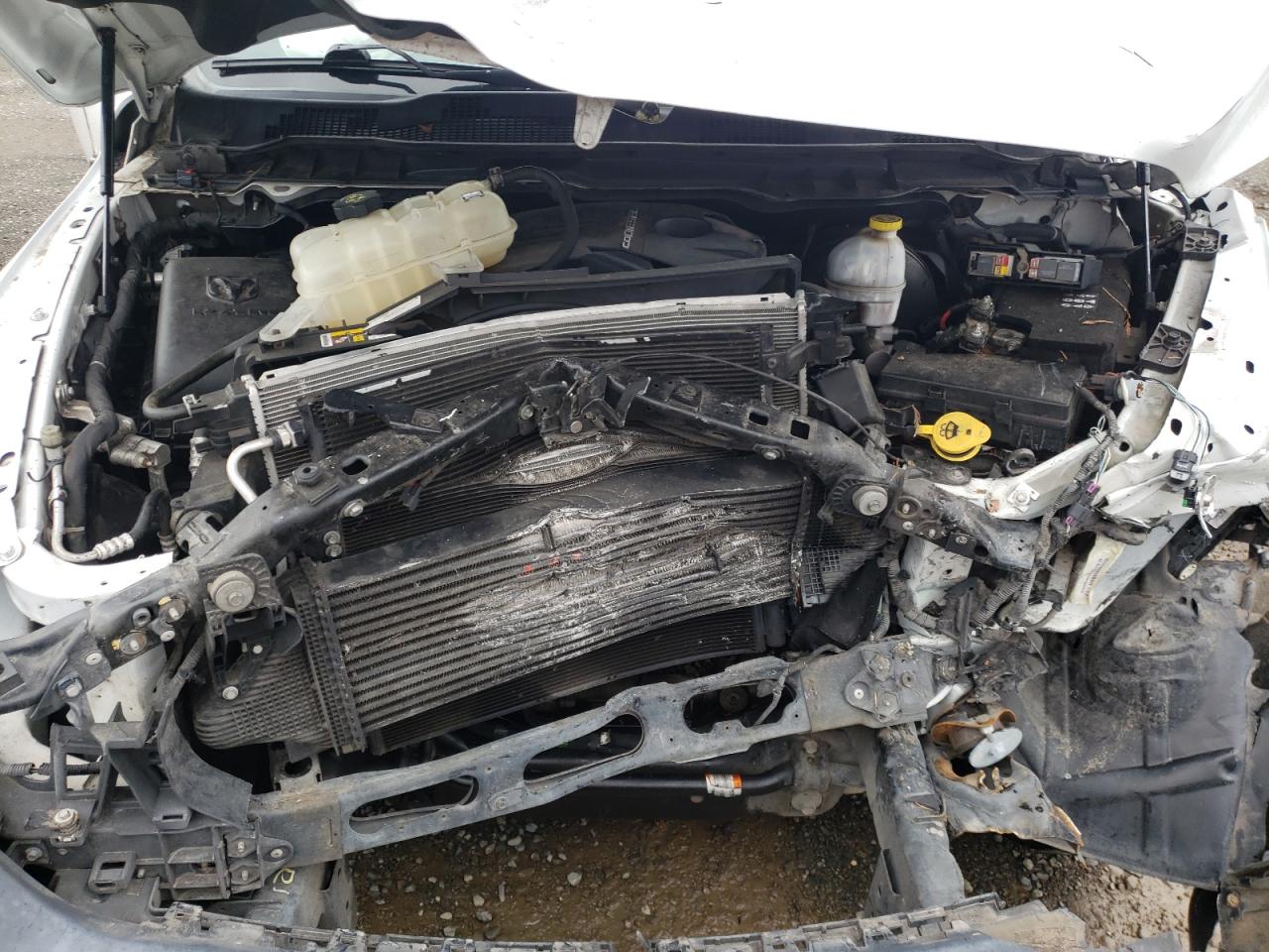 2015 RAM 1500 - Image 11