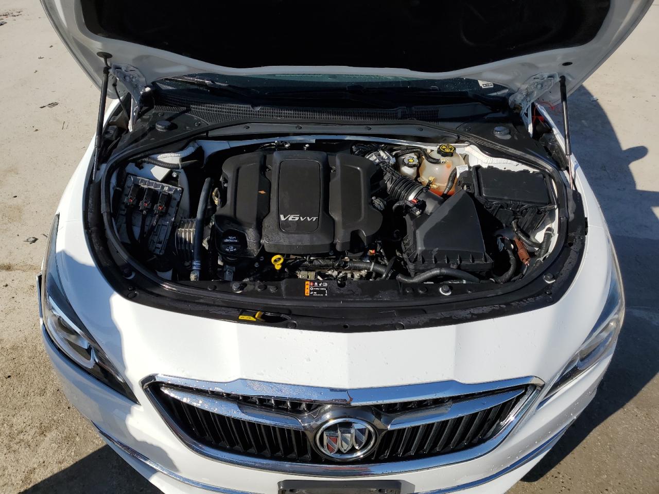 2017 Buick LaCrosse - Image 11