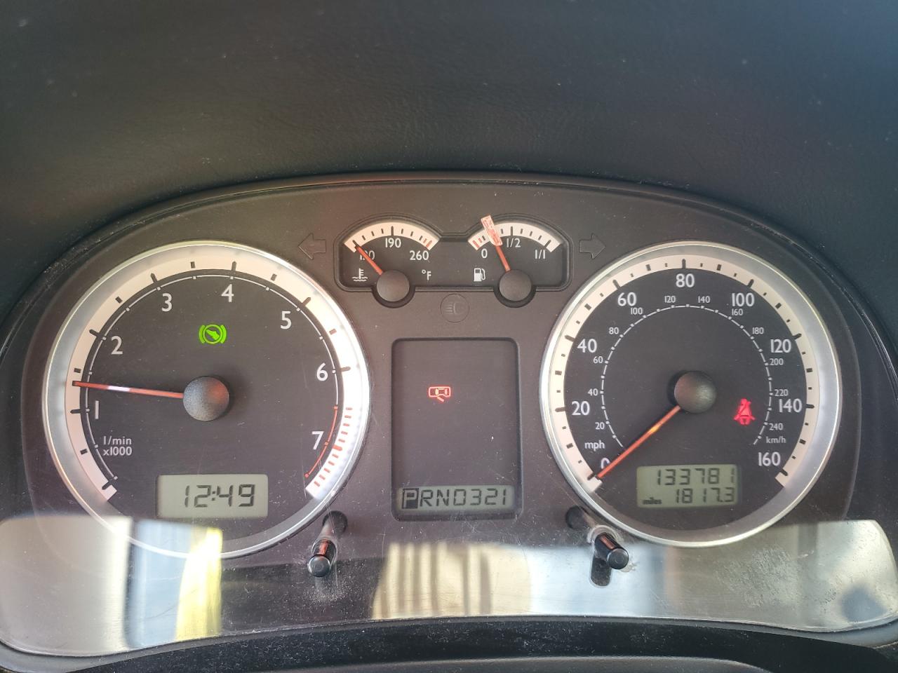 2004 Volkswagen Jetta - Image 9