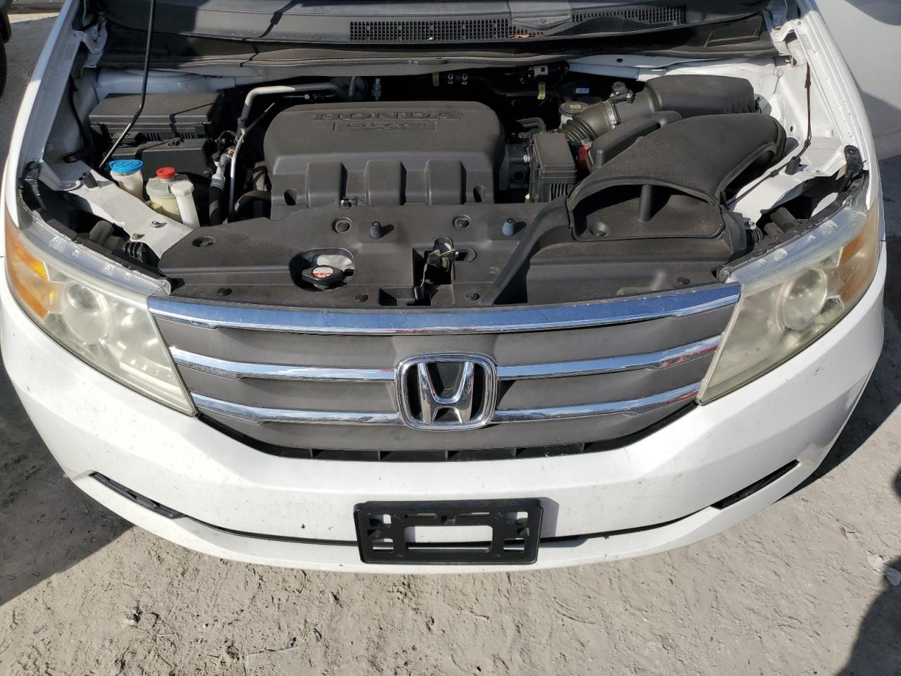 2012 Honda Odyssey - Image 12