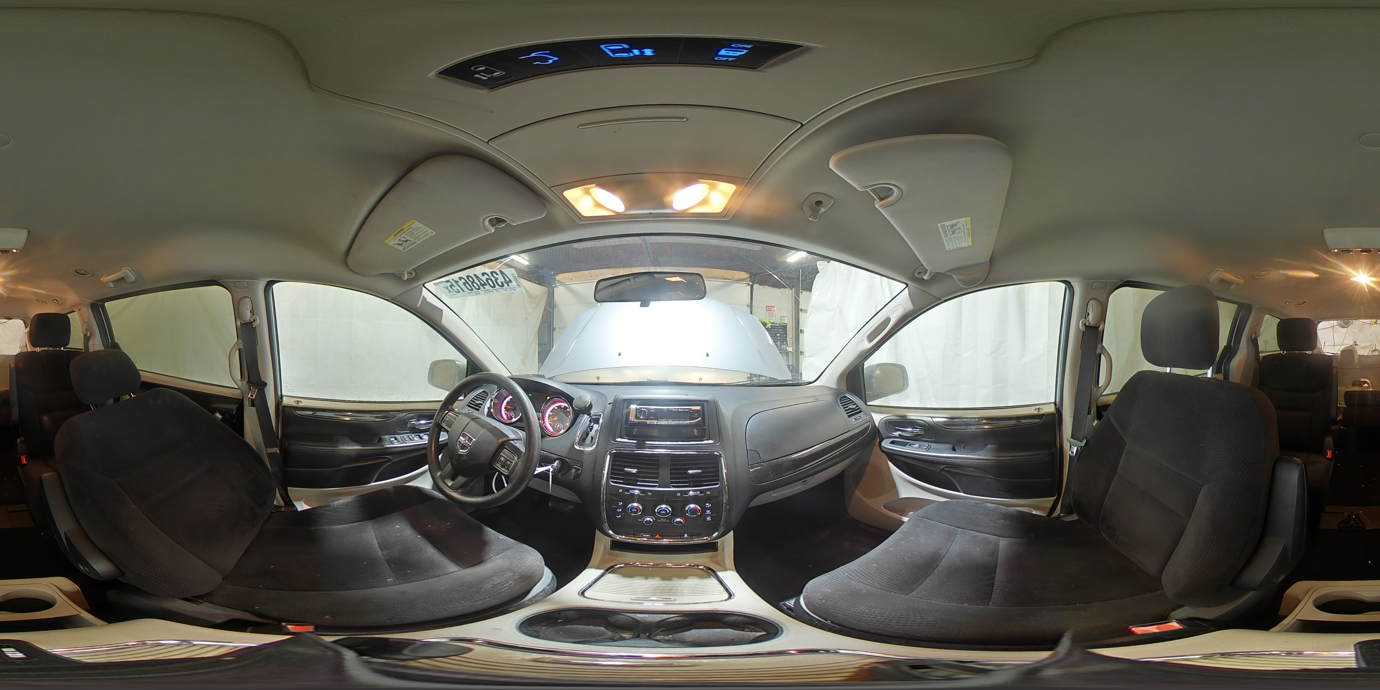 2014 Dodge Caravan - Image 14