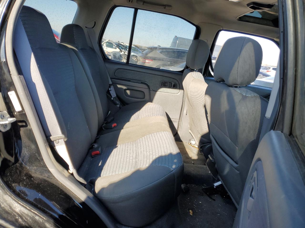 2004 Nissan XTerra - Image 10
