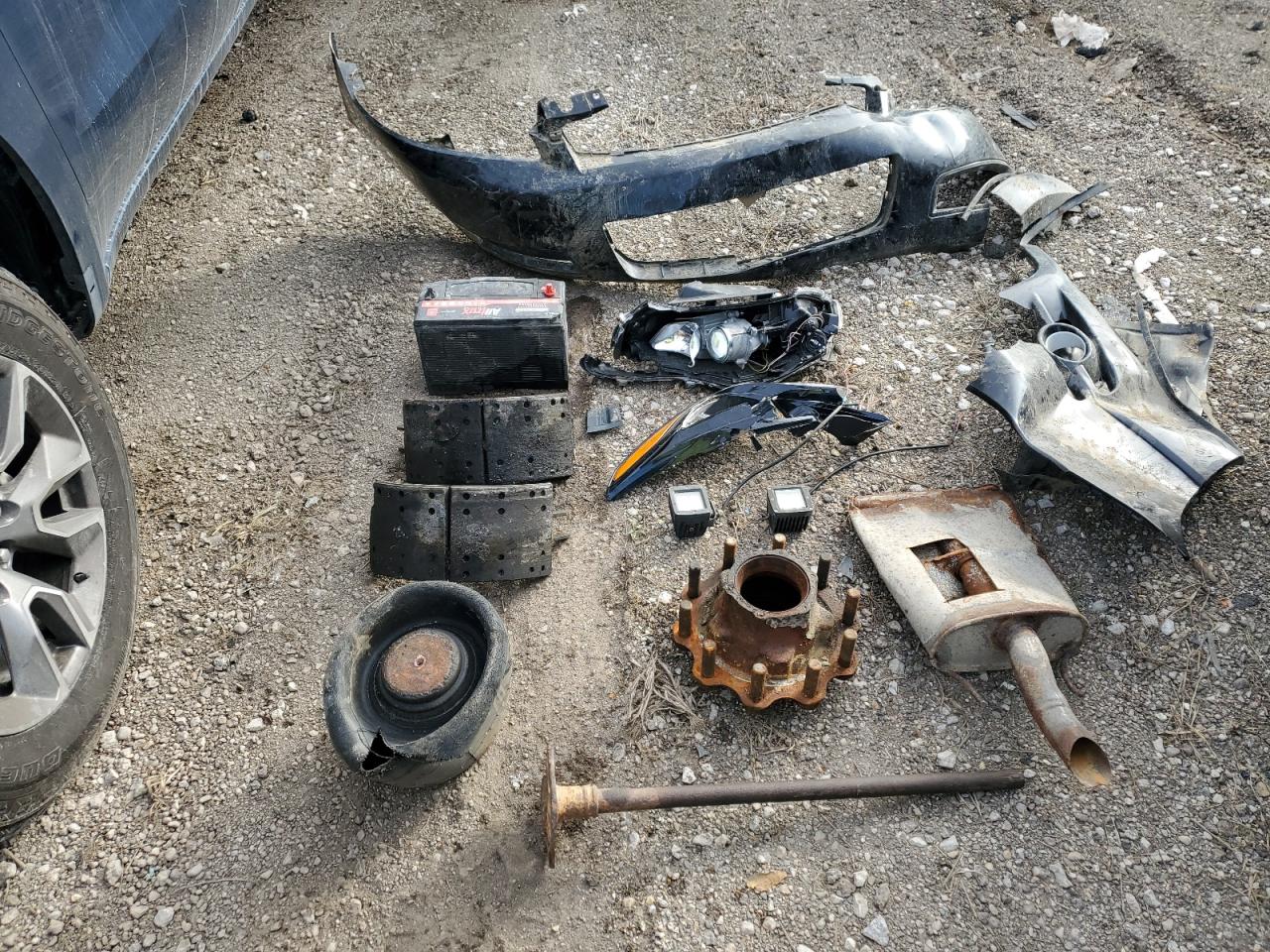 2011 Ford F250 - Image 12