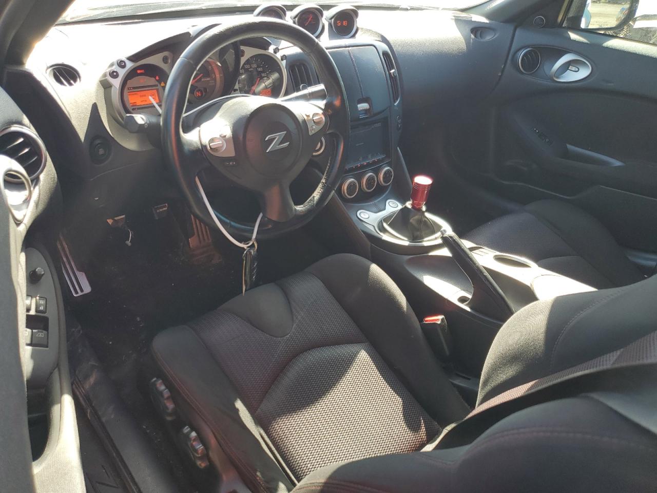 2010 Nissan 370Z - Image 8