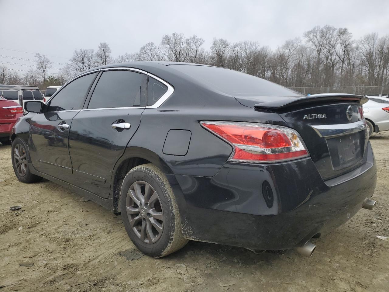 2015 Nissan Altima - Image 2