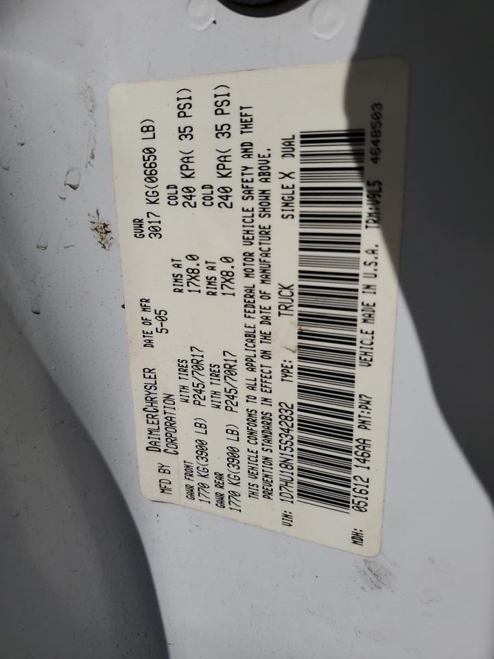 2005 Dodge RAM - Image 12