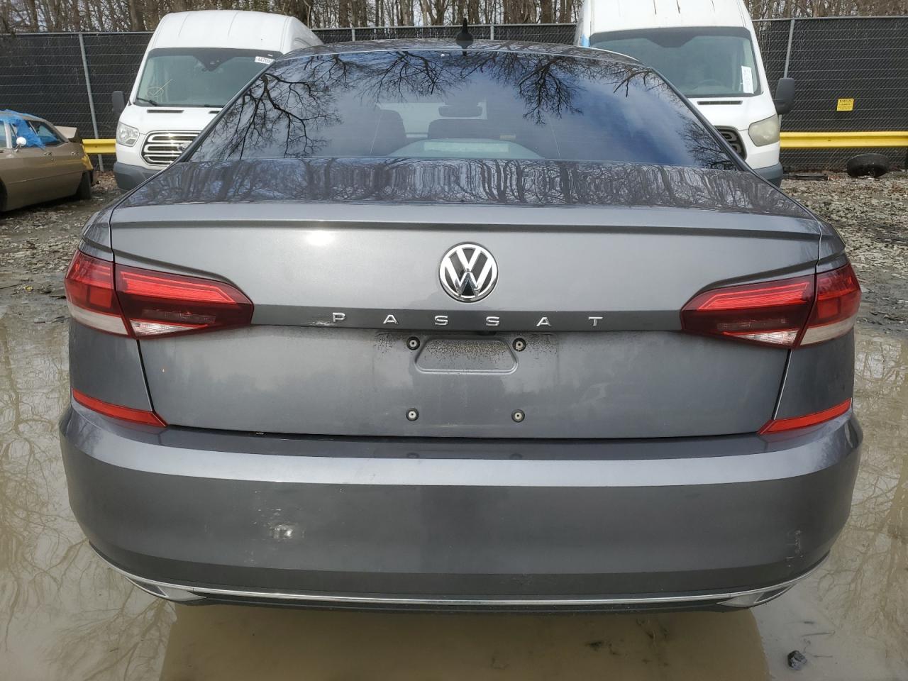 2020 Volkswagen Passat - Image 6