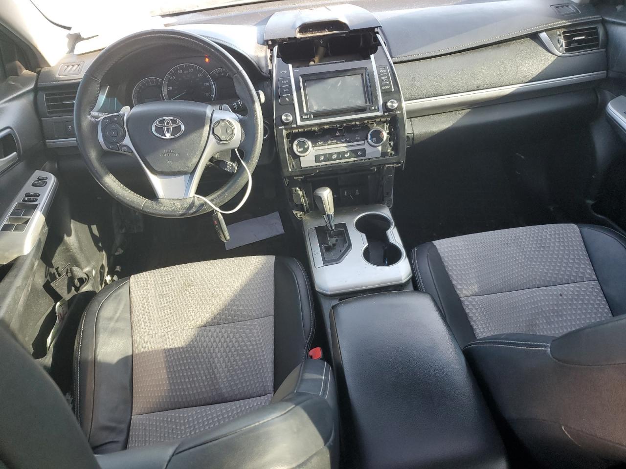 2013 Toyota Camry - Image 8