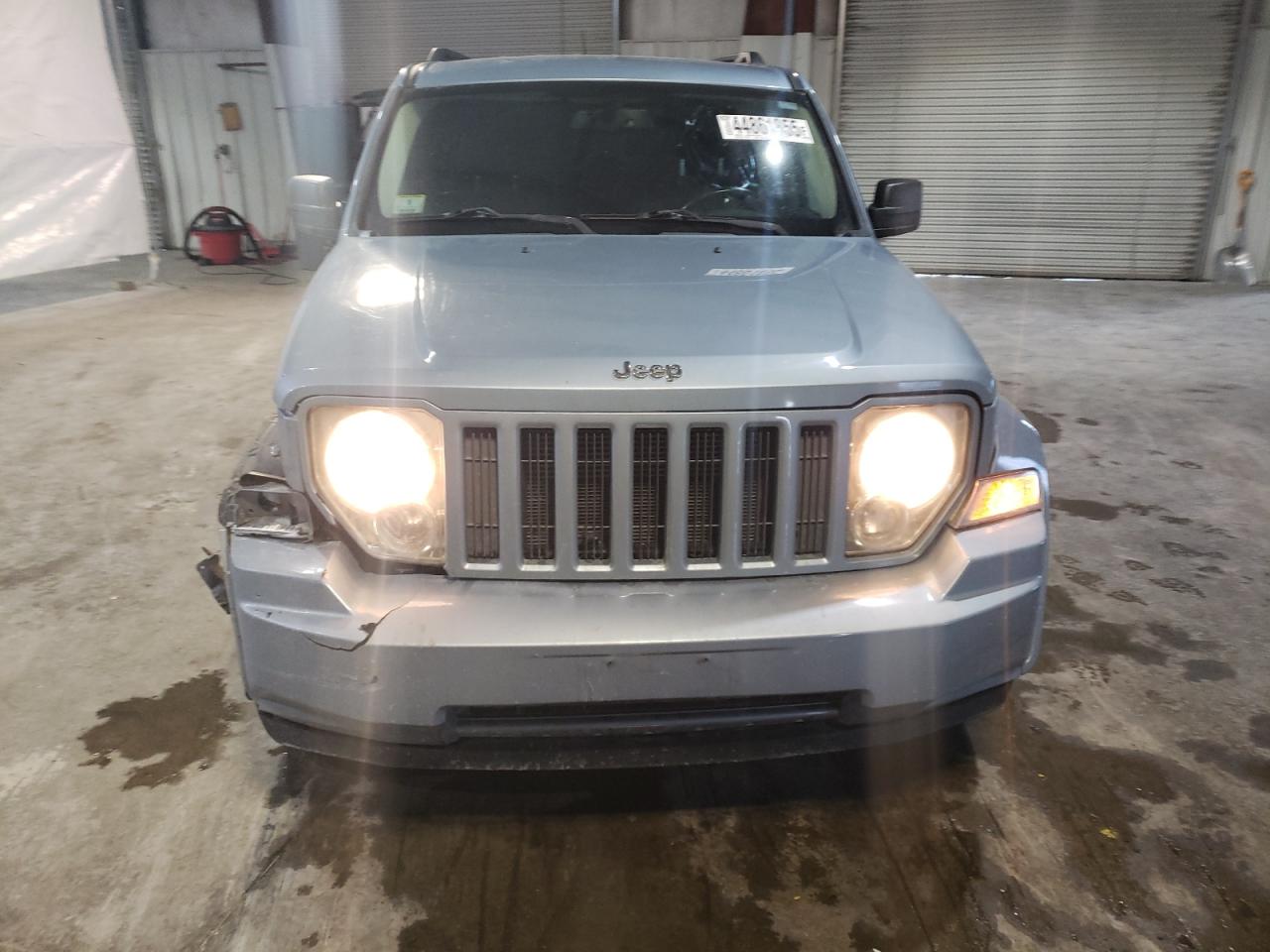 2012 Jeep Liberty (North America) - Image 5