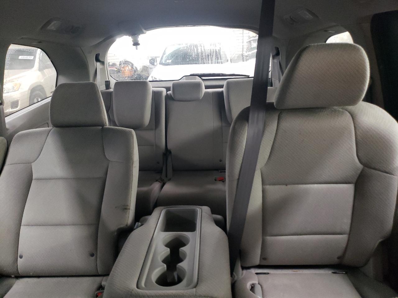 2015 Honda Odyssey - Image 10