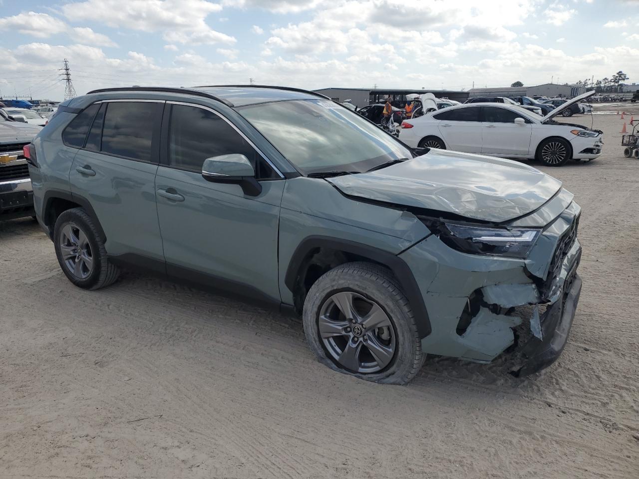 2022 Toyota RAV 4 - Image 4