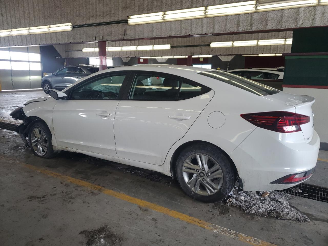 2019 Hyundai Elantra - Image 2