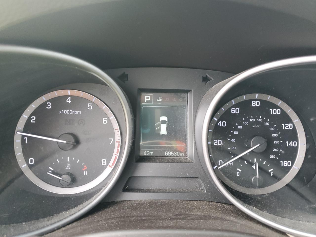 2018 Hyundai Santa Fe - Image 9