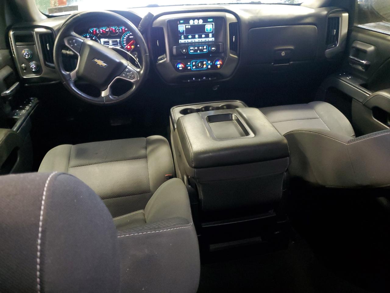 2015 Chevrolet Silverado - Image 8