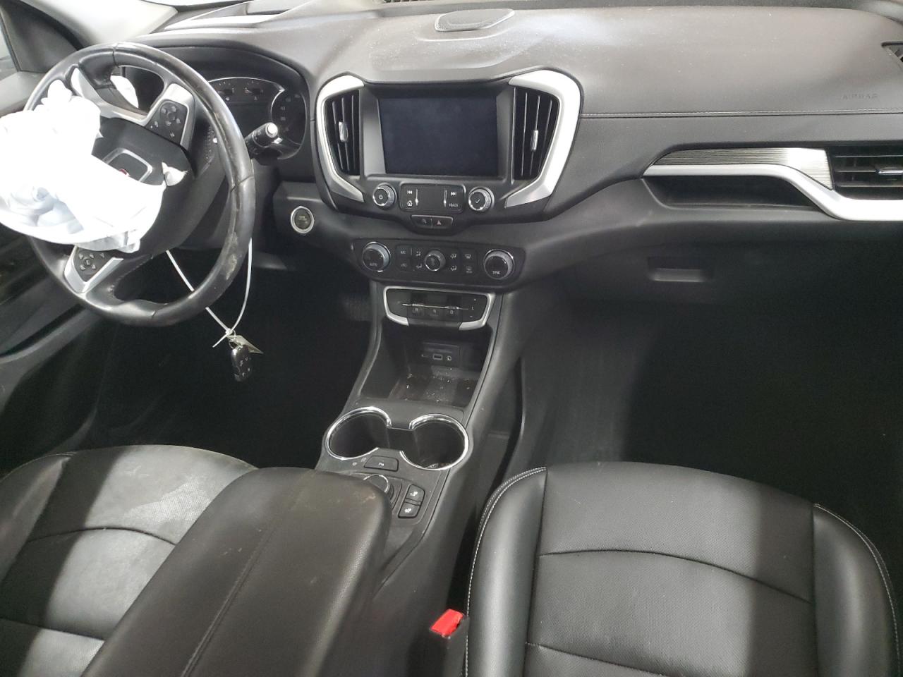 2022 GMC Terrain - Image 8