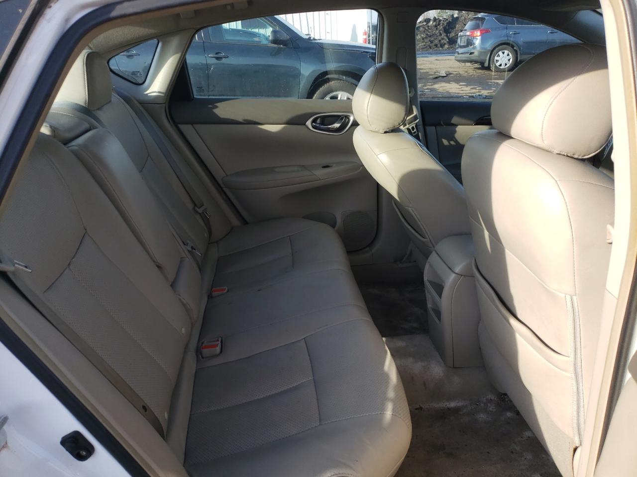 2013 Nissan Sentra - Image 11