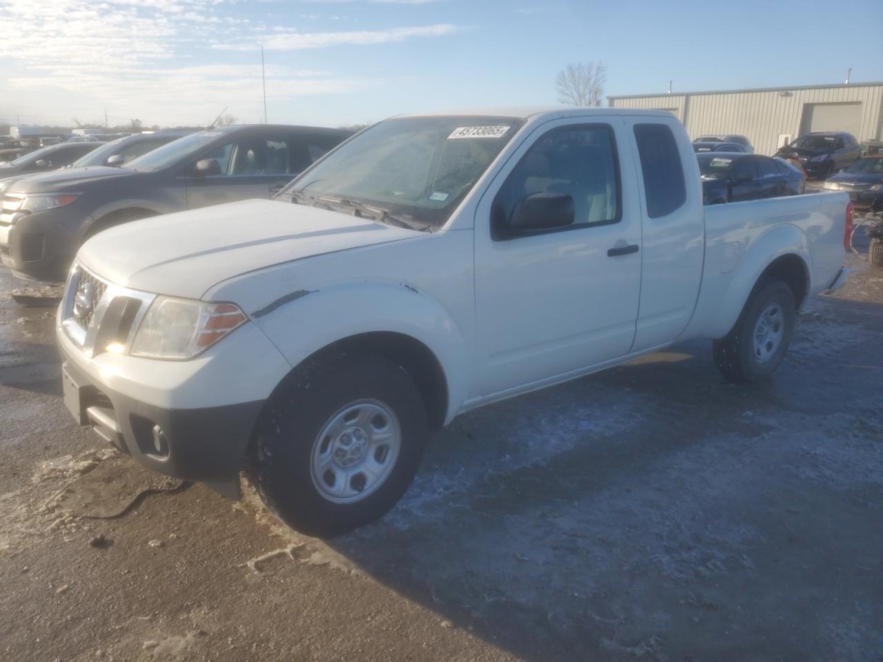 2017 Nissan Navara (Frontier) - Image 1