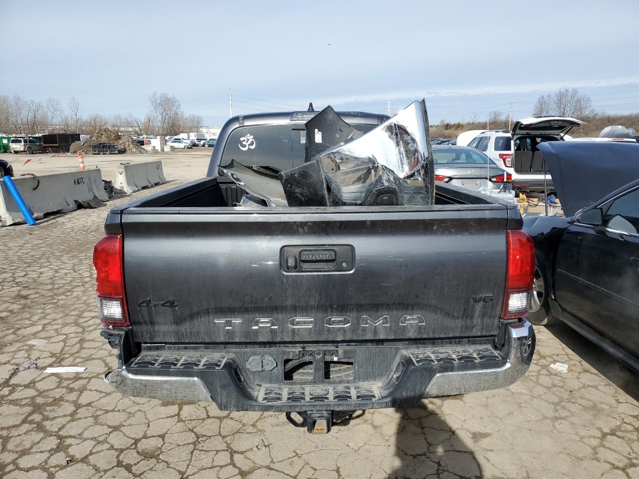 2021 Toyota Tacoma - Image 6