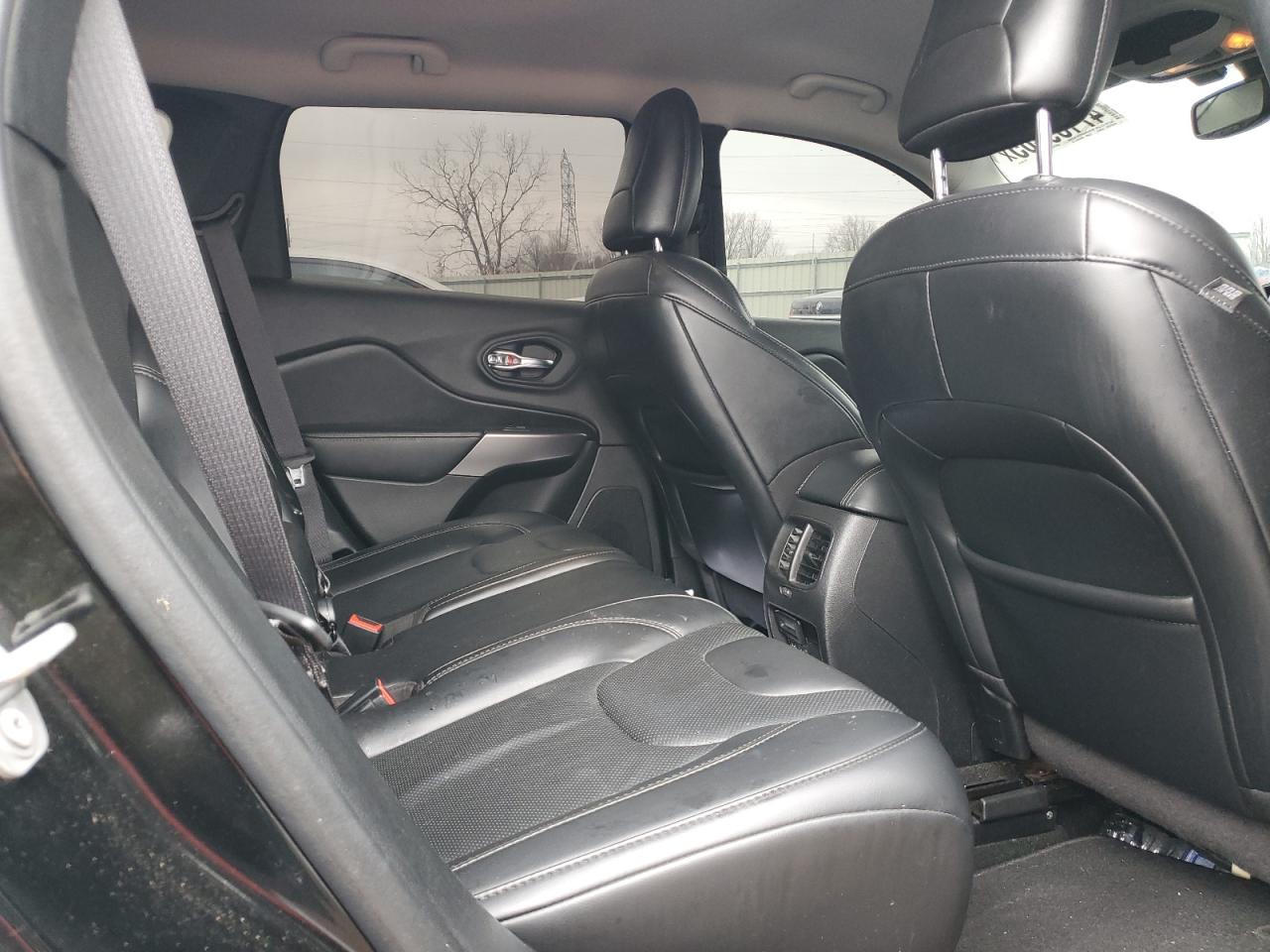 2020 Jeep Grand Cherokee - Image 10
