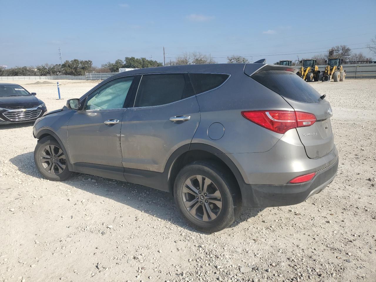 2015 Hyundai Santa Fe - Image 2