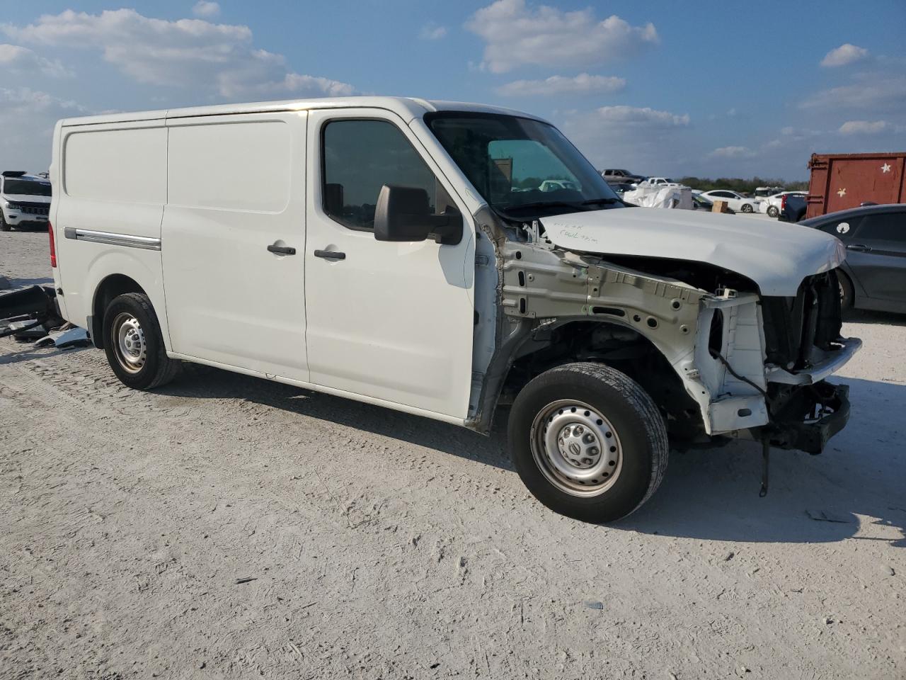 2016 Nissan NV - Image 4