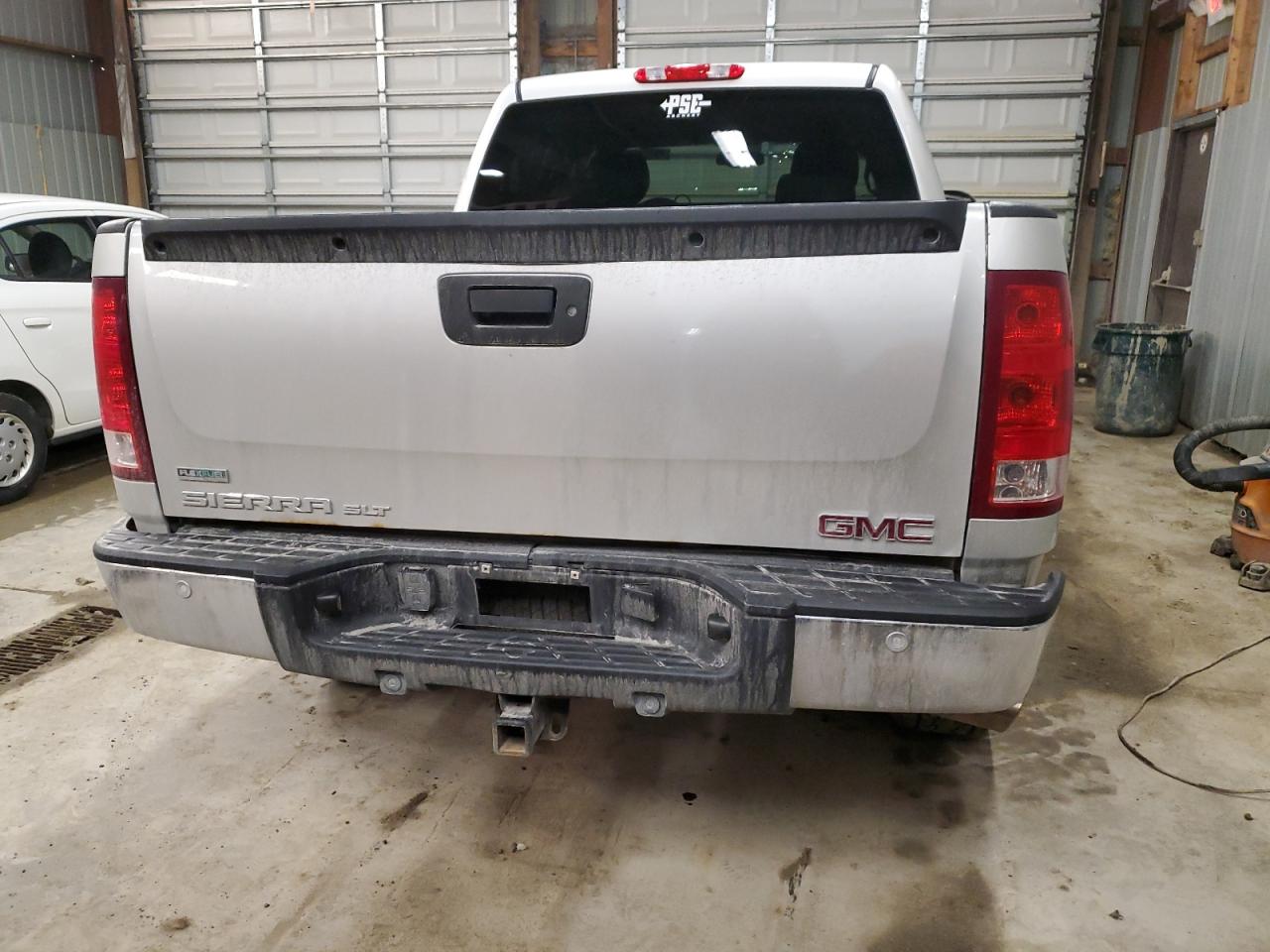 2011 GMC Sierra - Image 6