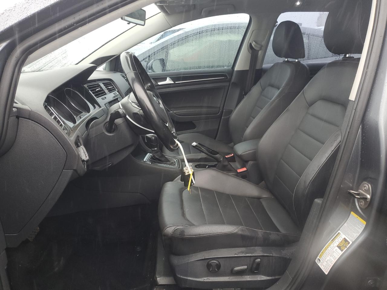2015 Volkswagen Golf - Image 7