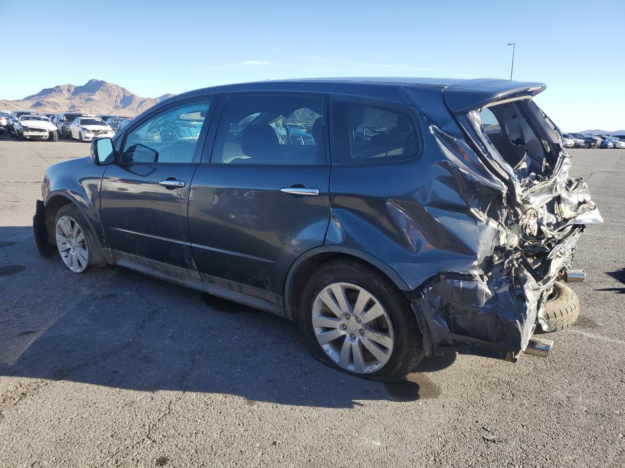 2009 Subaru Tribeca - Image 2